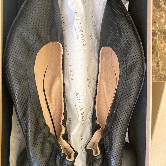 Marilyn’s by Bottega23 Black Perforated Leather Ballet Flats – Made in Italy 🇮 - Picture 12 of 15